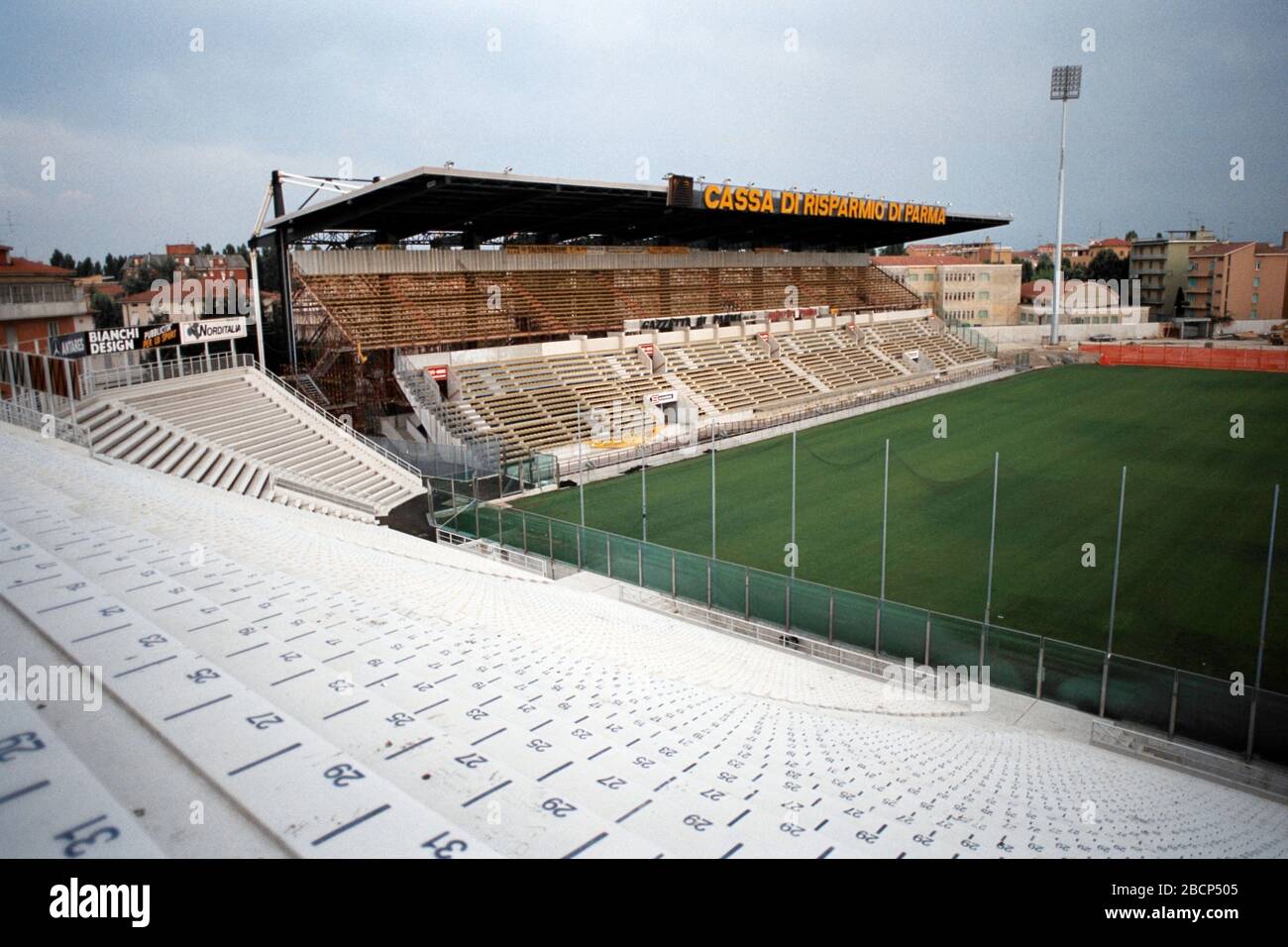 Vista generale dello Stadio Ennio Tardini, sede del Parma Calcio 1913 FC  Foto stock - Alamy