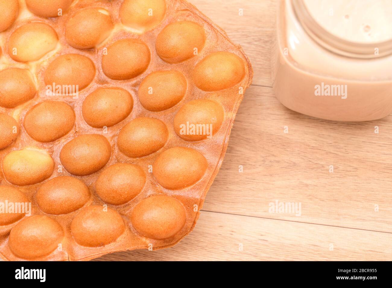 Tradizionale Hong Kong waffle morbido e croccante dal forno, Hong Kong Egg, uovo puff Foto Stock