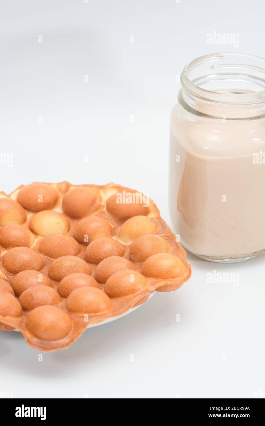 Tradizionale Hong Kong waffle morbido e croccante dal forno, Hong Kong Egg, uovo puff Foto Stock