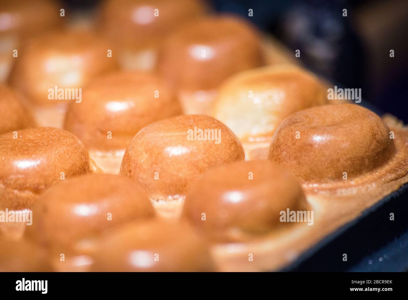 Tradizionale Hong Kong waffle morbido e croccante dal forno, Hong Kong Egg, uovo puff Foto Stock