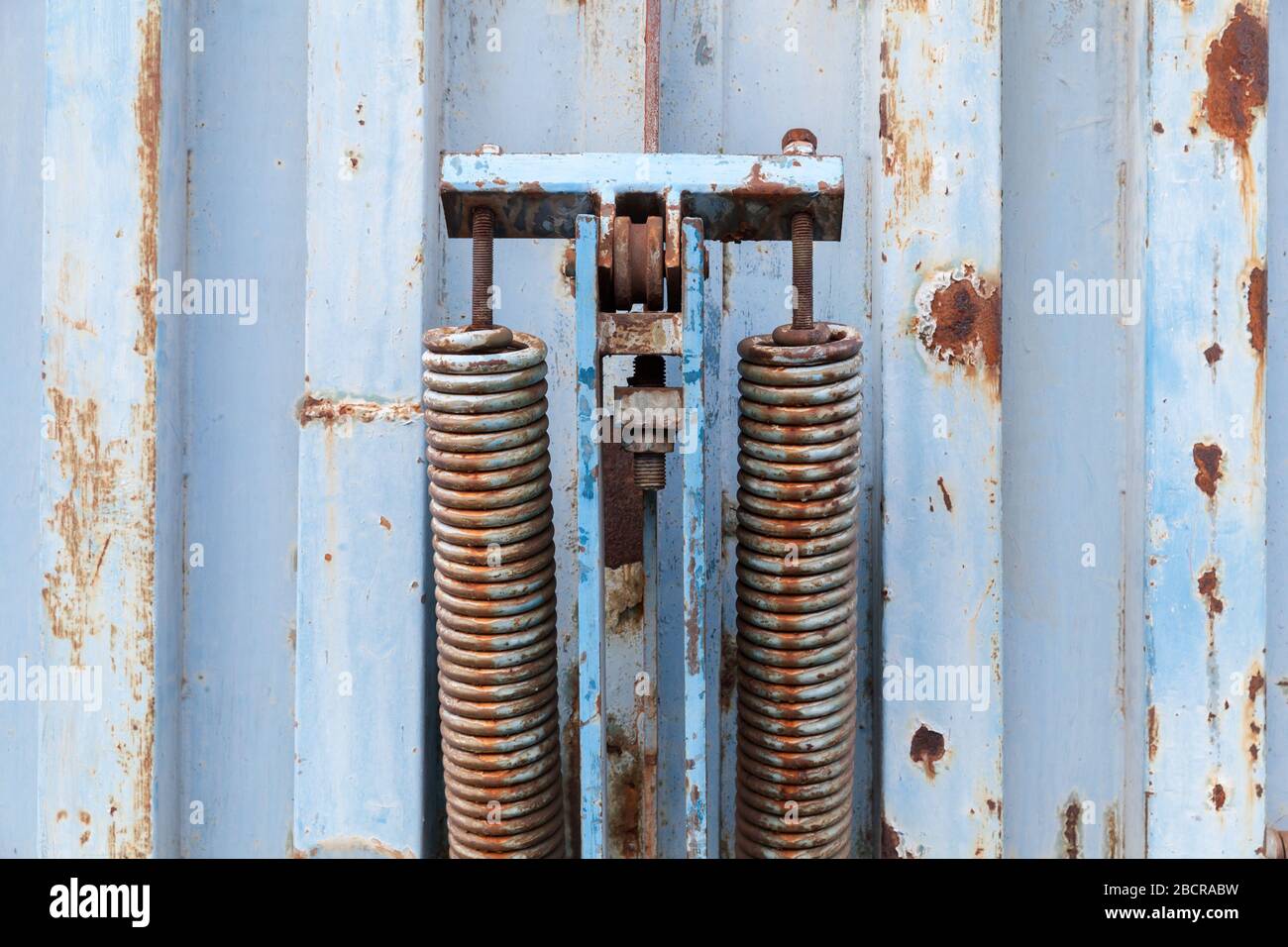 Astratta struttura industriale in metallo blu con ruggine Foto Stock