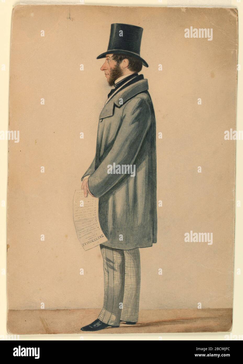 Ritratto di uomo sconosciuto. Ricerca nel rettangolo ProgressVertical. Un uomo che indossa i whiskers del viso, un cappotto di frock e un cappello di cima si alza il profilo di sinistra, a tutta lunghezza, tenendo una copia di un foglio inscritto 'Tattersalls' nella sua mano. Ritratto di uomo sconosciuto Foto Stock