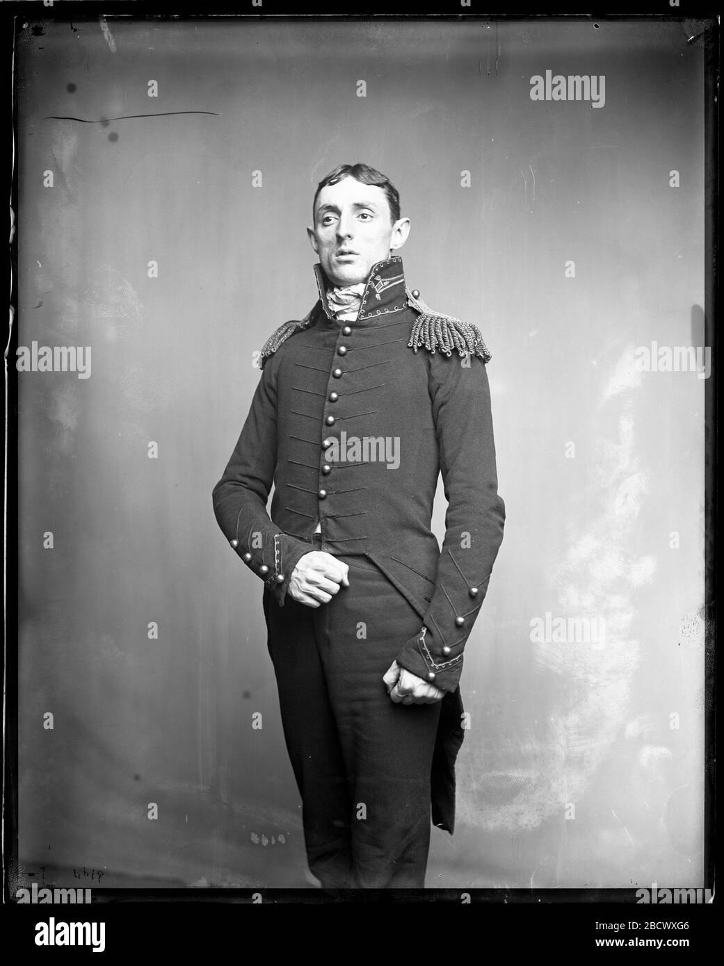 Stati Uniti National Museum staff membri modelli uniforme militare. Smithsonian Institution Archives, ACC. MAH-4619Smithsonian Institution Archives Capital Gallery, Suite 3000, MRC 507; 600 Maryland Avenue, SW; Washington, DC 20024-2520 MAH-4619 Foto Stock