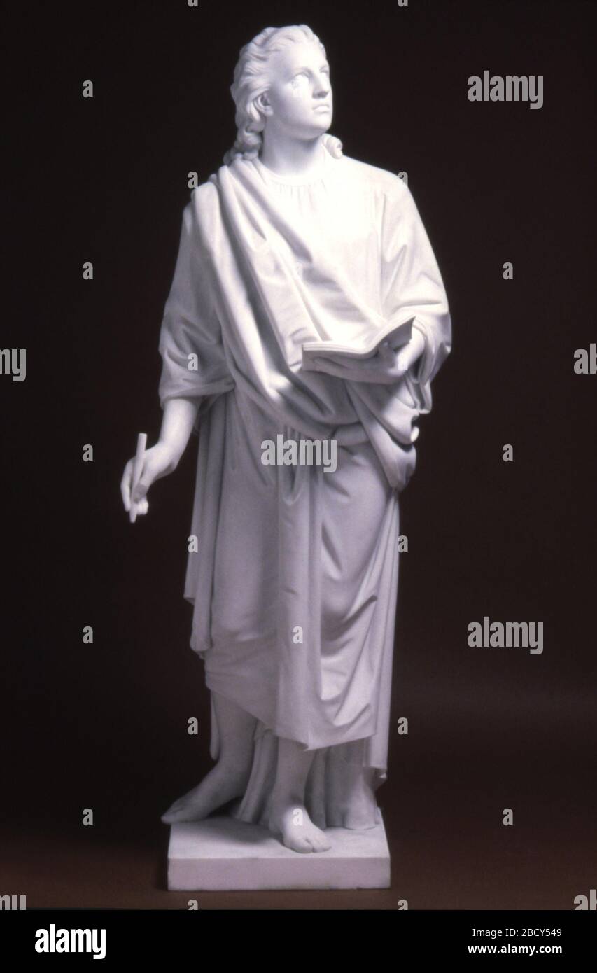 San Giovanni Evangelista. San Giovanni Evangelista era una delle poche sculture allegoriche che Thomas Ball fece nella sua vita. Era una commissione privata che Ball accettò di fare in parte a causa della sua profonda fede religiosa. Lo stile idealizzato e il marmo bianco lo presentano come un uomo santo e ispirato. Foto Stock