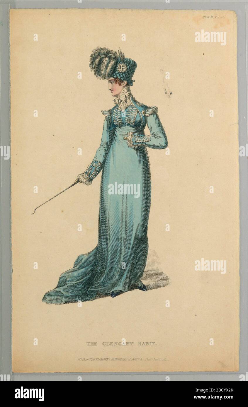 L'abitudine glengaria da R Ackermans Repository delle arti c. Ricerca in donna Progressa vestita in abito blu impero vita e un cofano a scacchi plumed. L'abitudine glengaria da R Ackermans Repository of Arts c Foto Stock