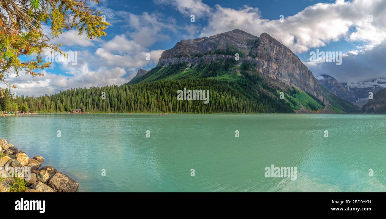 Lake Louise nel Parco Nazionale di Banff, Alberta, Montagne Rocciose, Canada Foto Stock