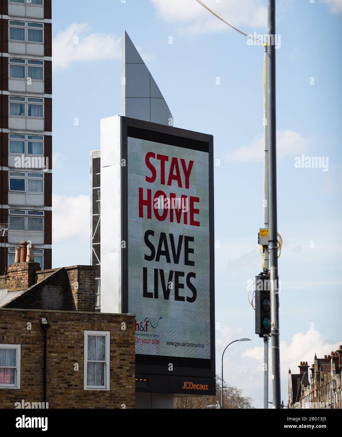 Coronavirus segni Londra soggiorno Casa salvare vite Foto Stock