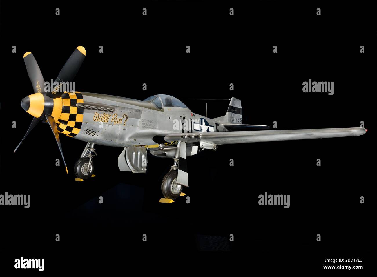 Nord America P51D30NA Mustang. Caccia a motore singolo, ala bassa, a lungo raggio.1,128 cm (444 in.), lunghezza 983 cm (387 in.), altezza 371 cm (146 in.), peso 3,465 kg (7,635 lb)molte persone considerano il P-51 Mustang il miglior combattente della seconda guerra mondiale NASM2018-10346 Foto Stock