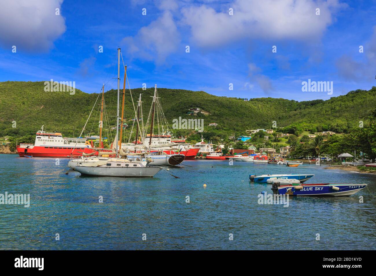 Caraibi tranquilli, bella Port Elizabeth, Admiralty Bay, Bequia, le Grenadine, St. Vincent e Grenadine, Windward Islands, Caraibi Foto Stock