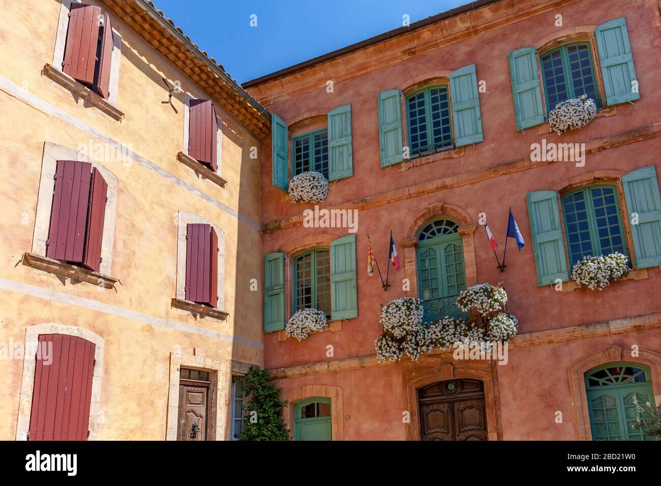 Hôtel de Ville, Roussillon, Provenza, Francia Foto Stock