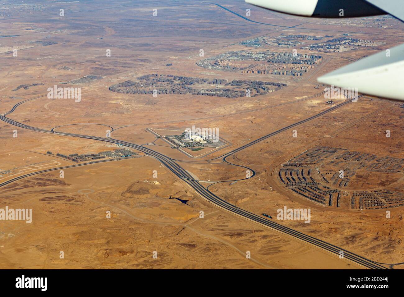 Vista aerea della moschea da un volo per l'aeroporto internazionale di Luxor Foto Stock