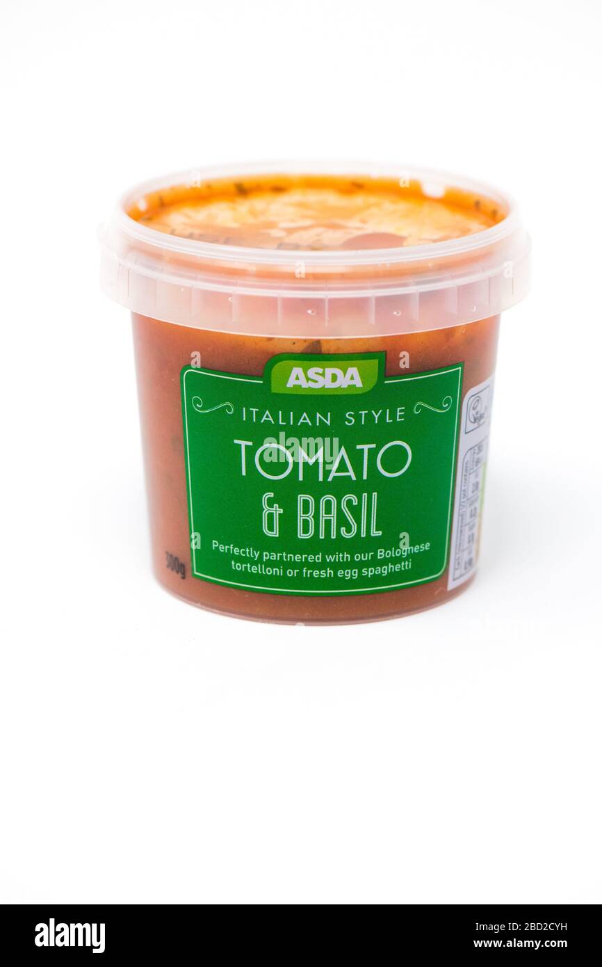 Salsa di pomodoro e basilico in stile italiano di Asda. Foto Stock