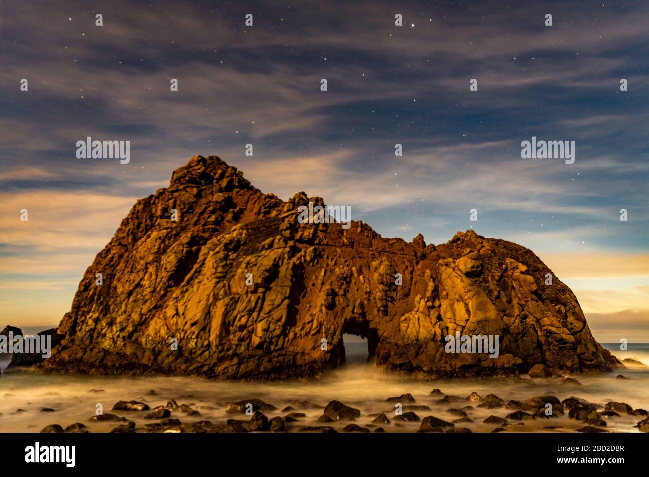 Pfeiffer Beach, Keyhole, Stars, Big sur, California, Stati Uniti, Nightsky Foto Stock