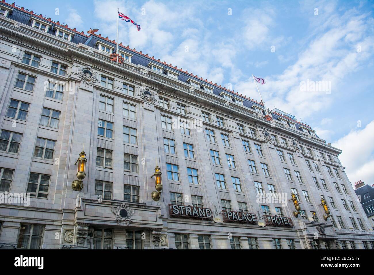 LONDRA - lo Strand Palace Hotel, un imponente hotel art deco nel cuore del West End Foto Stock