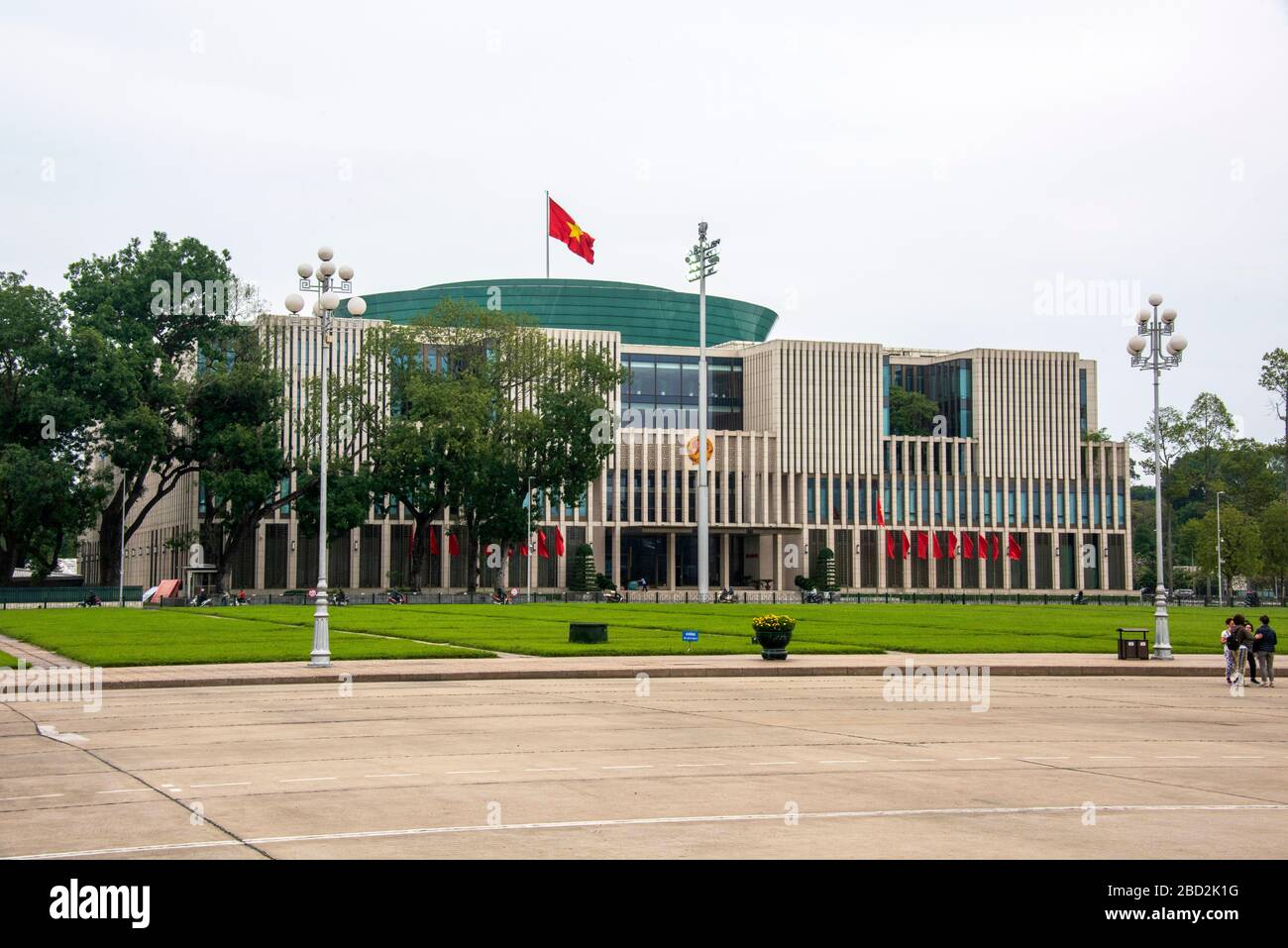 Il Palazzo dell'Assemblea Nazionale, Piazza Ba Dinh, Hanoi, Vietnam. Foto Stock