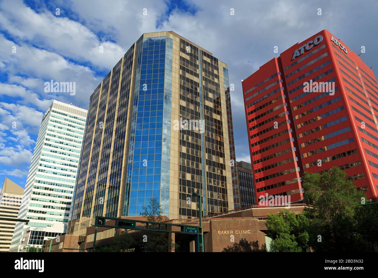 Grattacieli su Jasper Avenue, Edmonton, Alberta, Canada Foto Stock