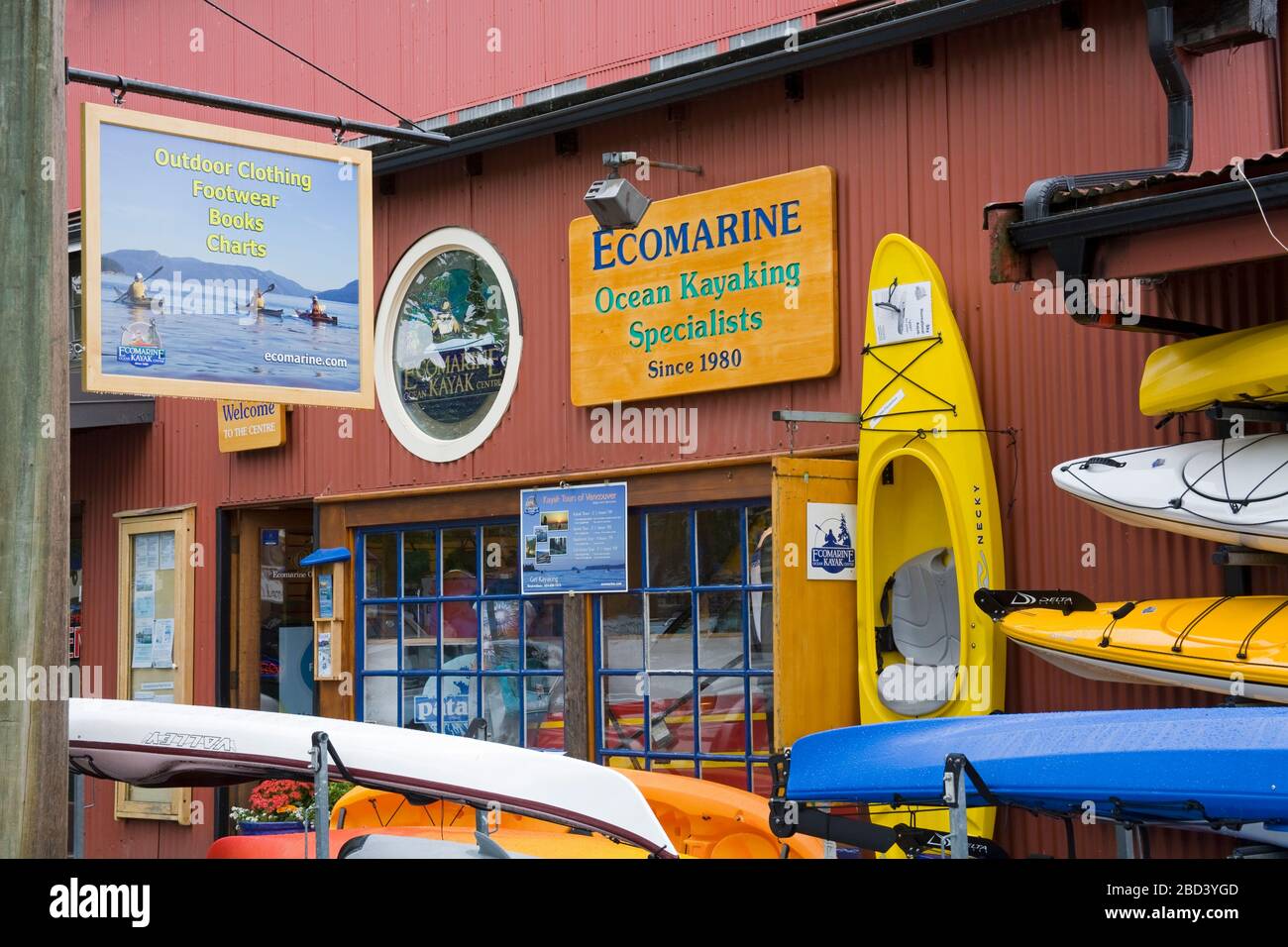 Negozio di kayak a Granville Island, Vancouver, British Columbia, Canada, Nord America Foto Stock