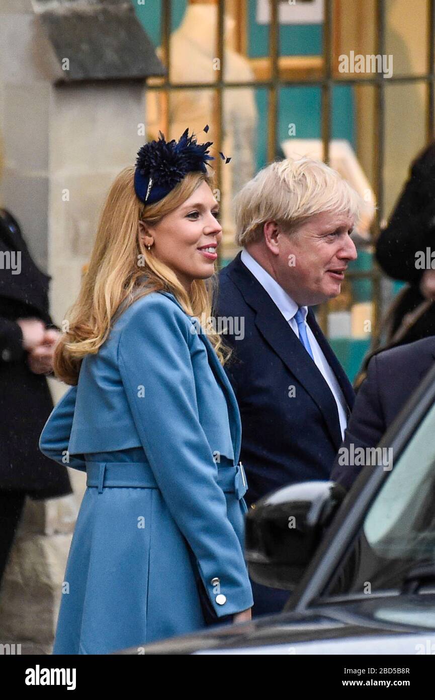 Londra, Regno Unito. 7 aprile 2020. FILE FOTO Boris Johnson, primo Ministro, in terapia intensiva con i sintomi COVID 19, mentre la fiance Carrie Symonds auto-isola a casa. Foto scattata il 9 marzo 2020. Boris Johnson, primo Ministro, e Fiance Carrie Symonds lasciano l'Abbazia di Westminster dopo aver partecipato al servizio annuale della chiesa nella Giornata del Commonwealth. Credit: Stephen Chung / Alamy Live News Foto Stock