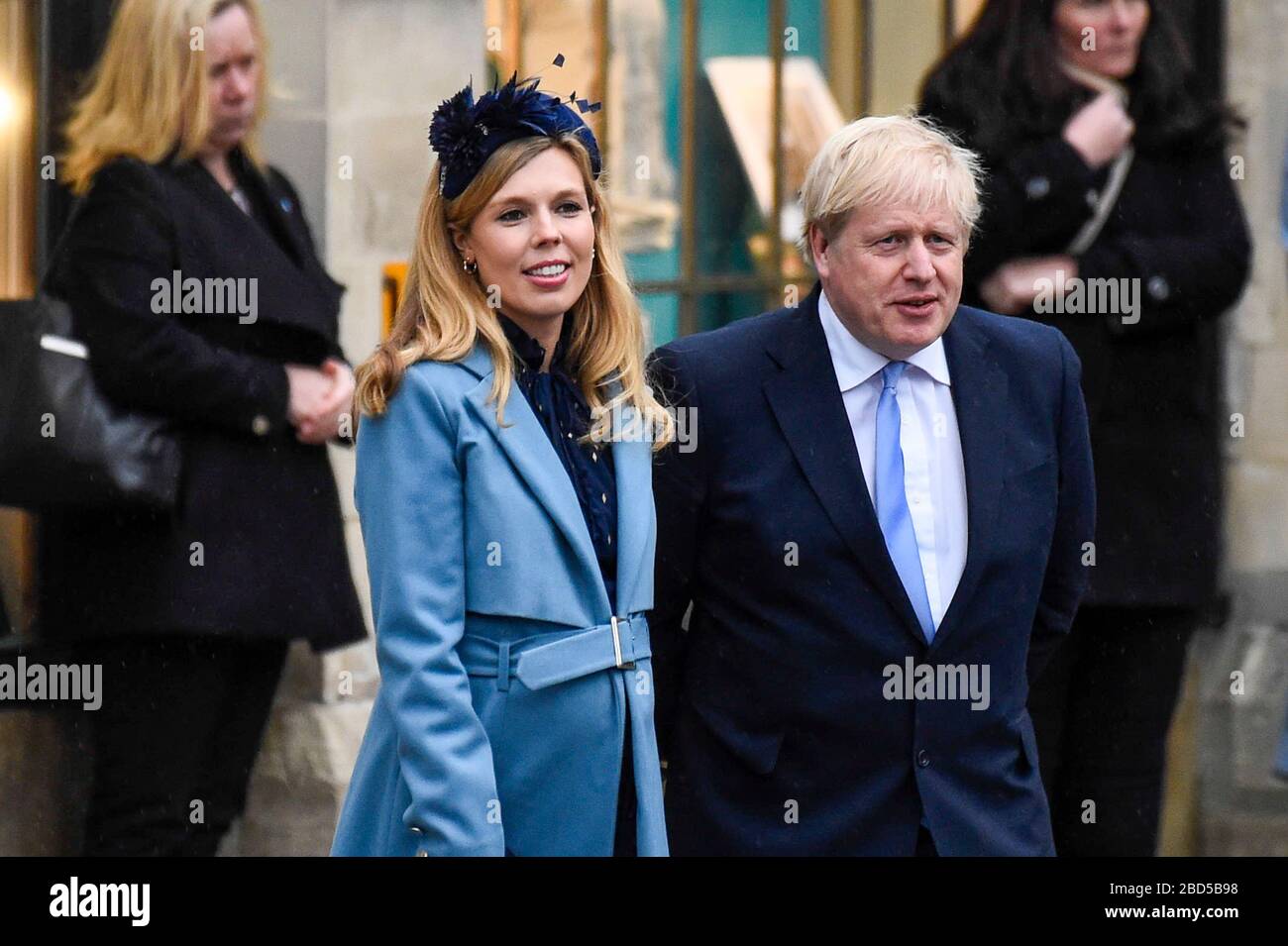 Londra, Regno Unito. 7 aprile 2020. FILE FOTO Boris Johnson, primo Ministro, in terapia intensiva con i sintomi COVID 19, mentre la fiance Carrie Symonds auto-isola a casa. Foto scattata il 9 marzo 2020. Boris Johnson, primo Ministro, e Fiance Carrie Symonds lasciano l'Abbazia di Westminster dopo aver partecipato al servizio annuale della chiesa nella Giornata del Commonwealth. Credit: Stephen Chung / Alamy Live News Foto Stock