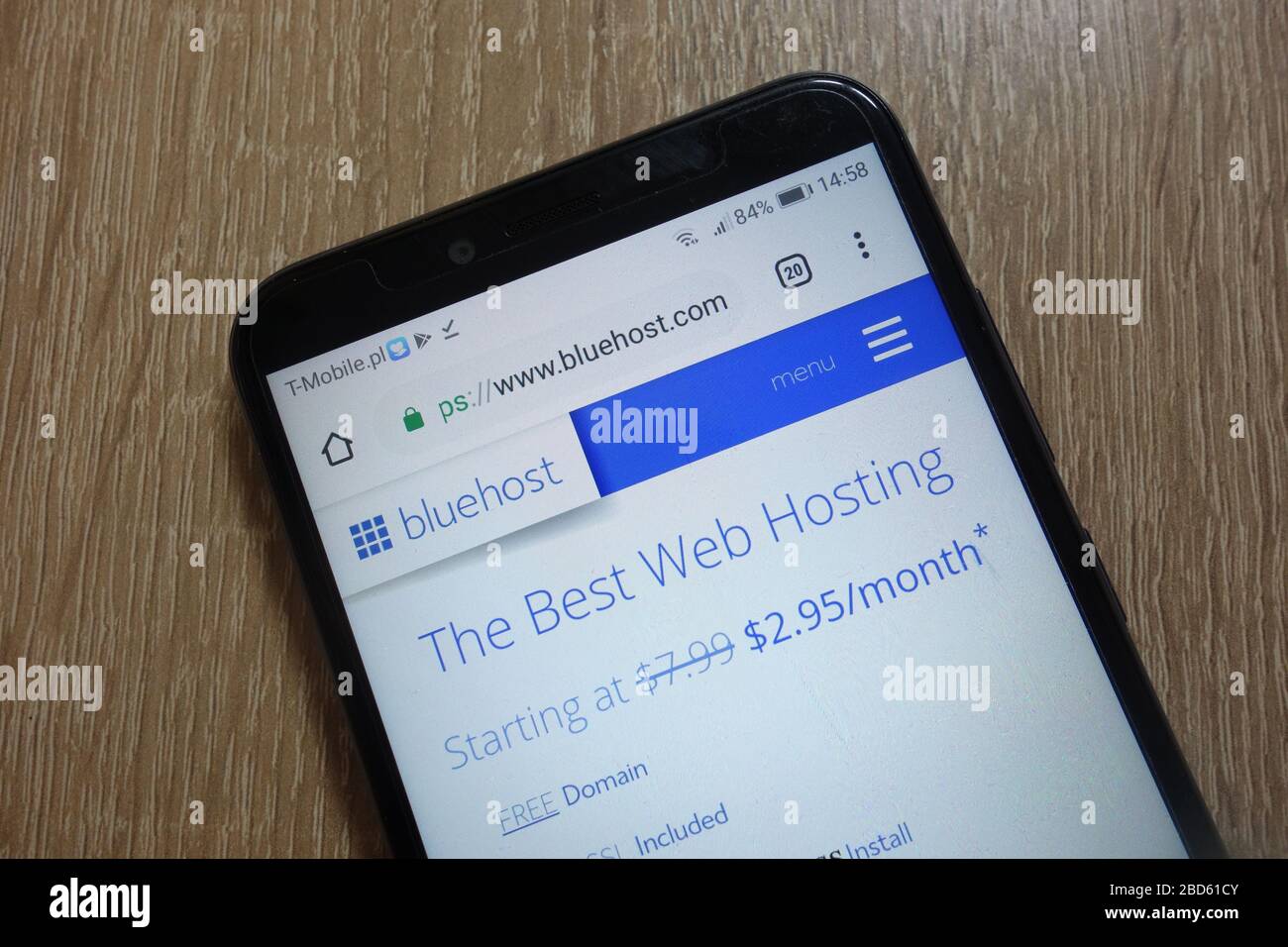 Sito Web Bluehost (www.bluehost.com) visualizzato sullo smartphone Foto Stock