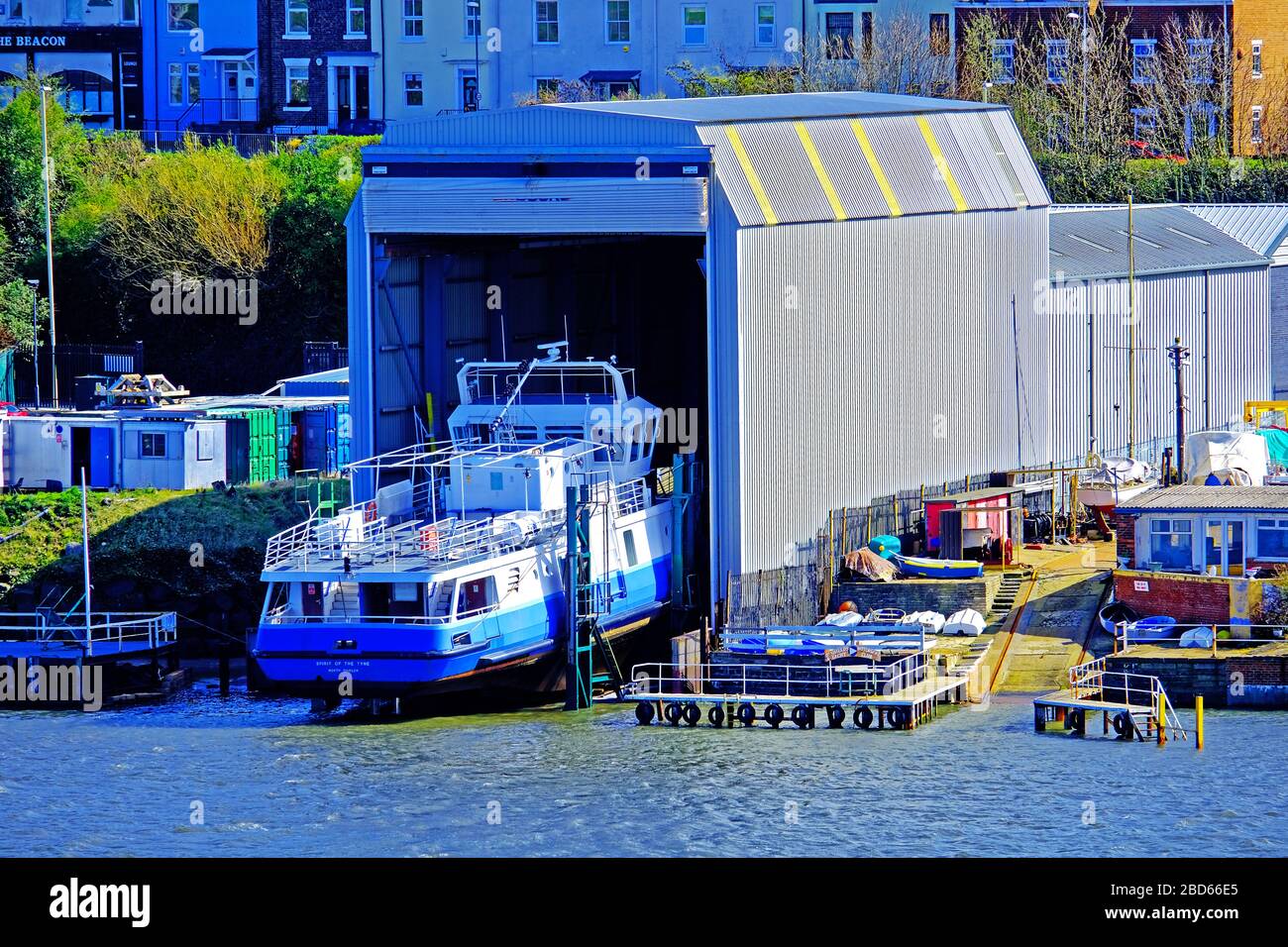 River Tyne Ferry Spirit of the Tyne ha trasportato per riparazioni e pulizie presso i cantieri locali Foto Stock