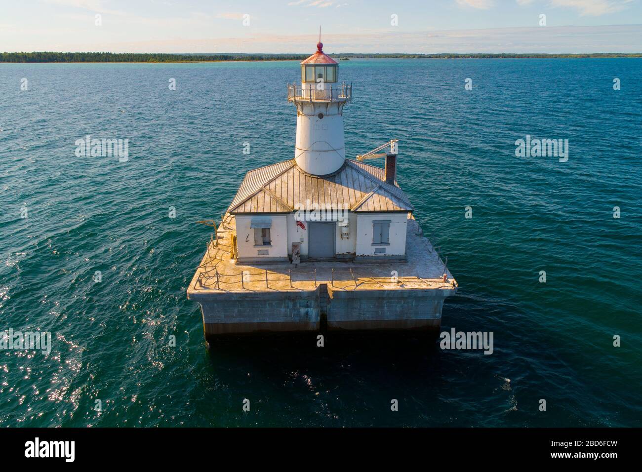 14 metri di altezza nella torre faro di Cheboygan Michigan con una potente luce costruita sulla riva o vicino alla riva per guidare le navi lontano dal pericolo Foto Stock