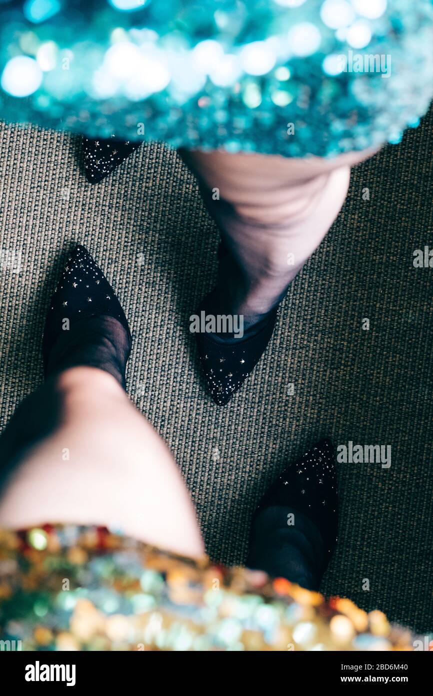 Coppia di gambe donna. Vista dall'alto Foto Stock