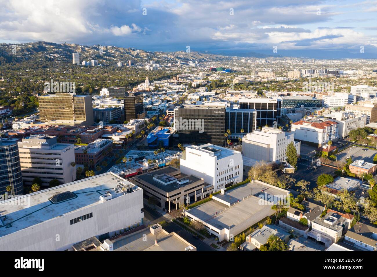 Vista aerea del centro di Beverly Hills, quartiere degli affari, California Foto Stock