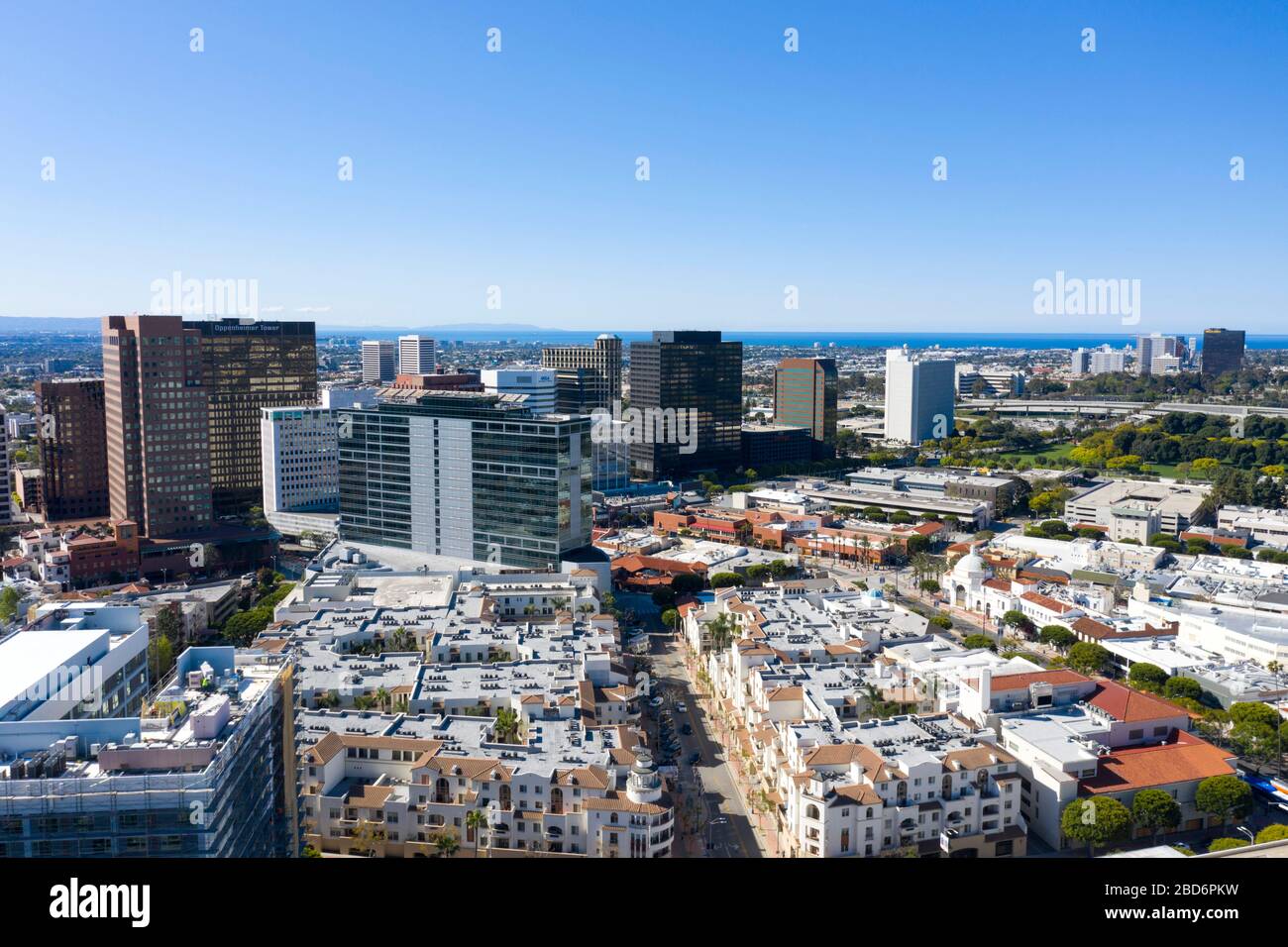 Vista aerea del Westwood Village e del corridoio di Wilshire Blvd, Los Angeles Foto Stock