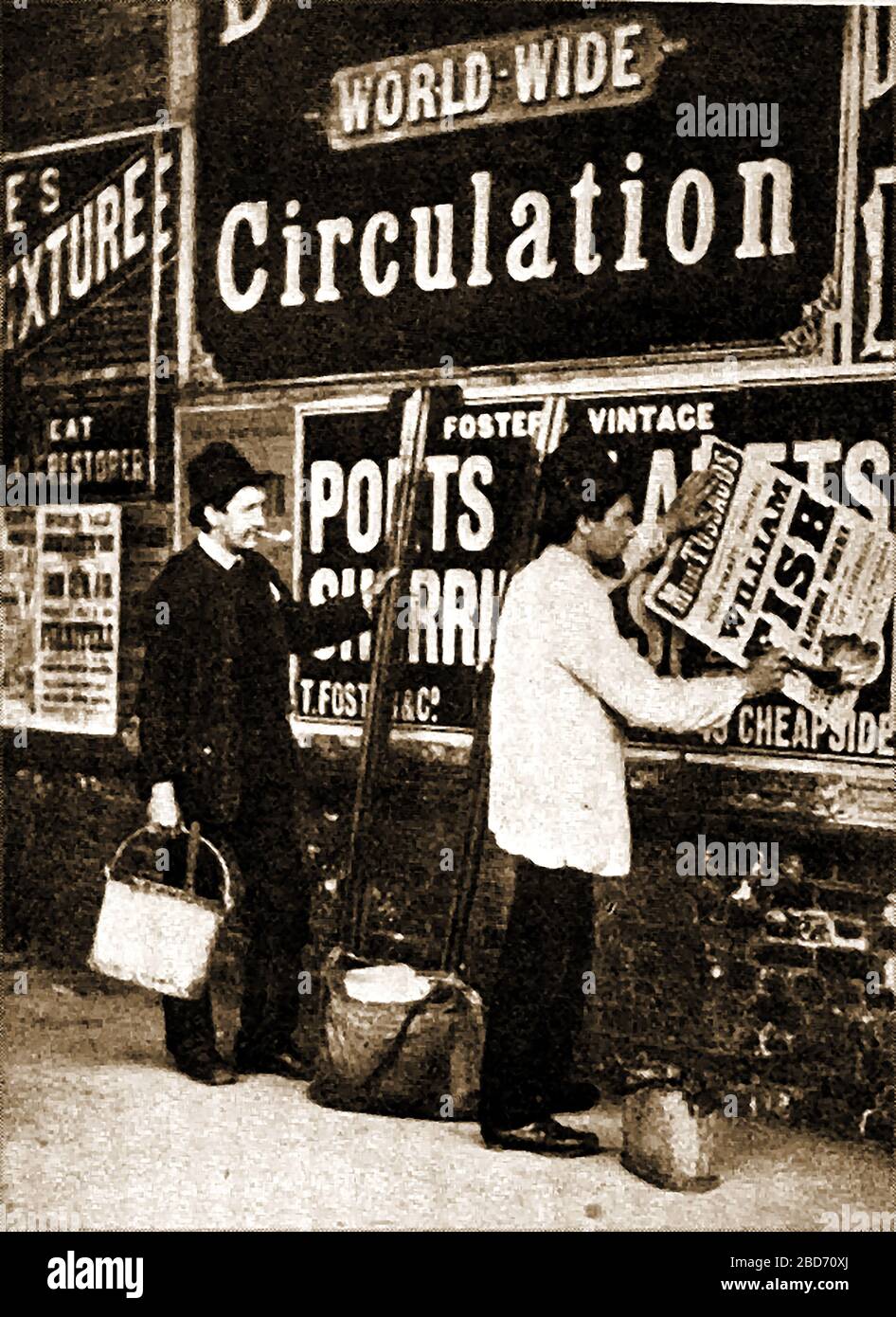 Poster di fattura professionale dei primi anni del XX secolo al lavoro a Londra Foto Stock