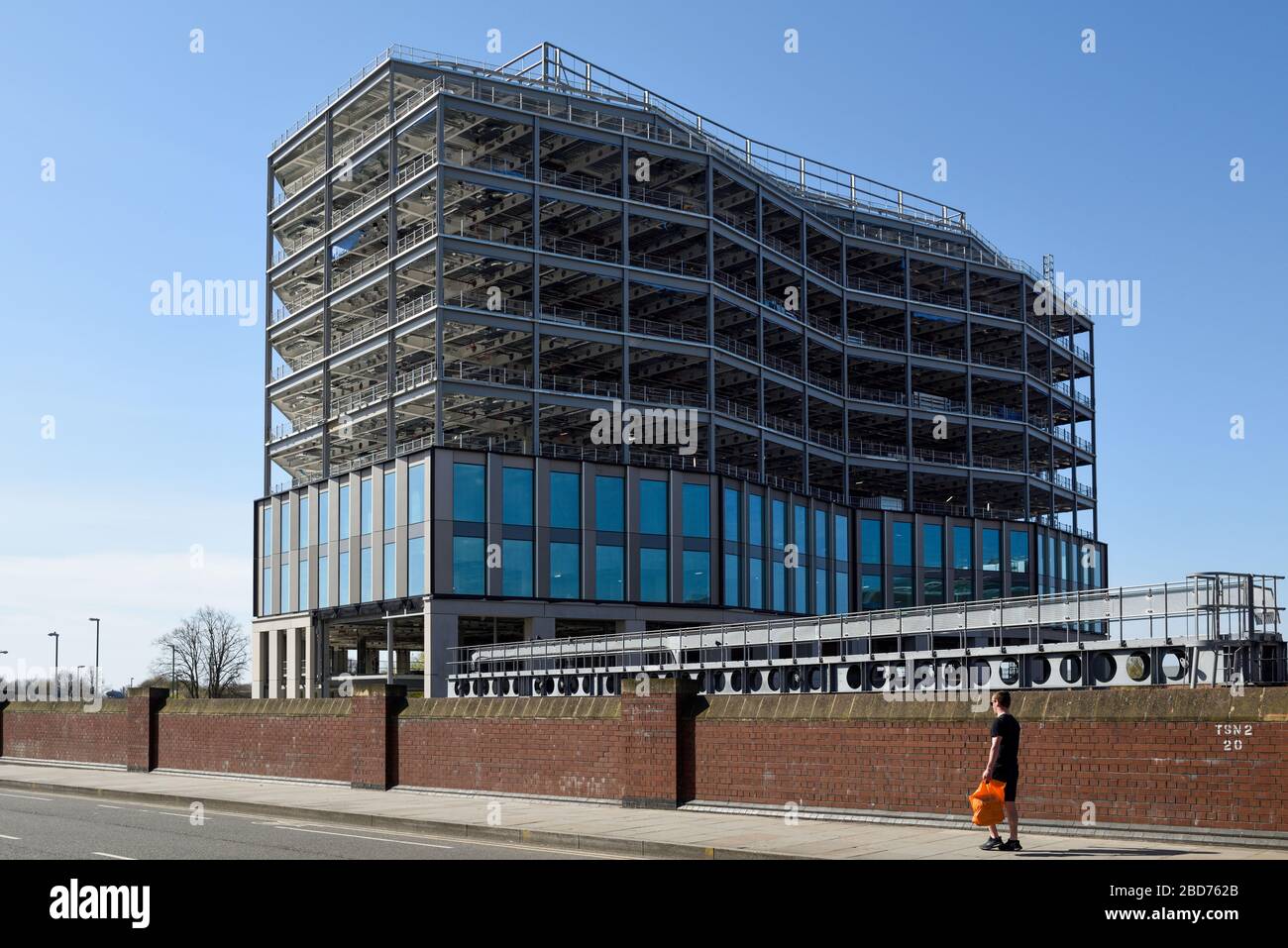 Nottingham, Regno Unito. 7 Aprile 2020. UK Coronavirus Lockdown Day 14. La città di Nottingham continua con le distanze sociali e il blocco di viaggi non essenziali. Foto Stock