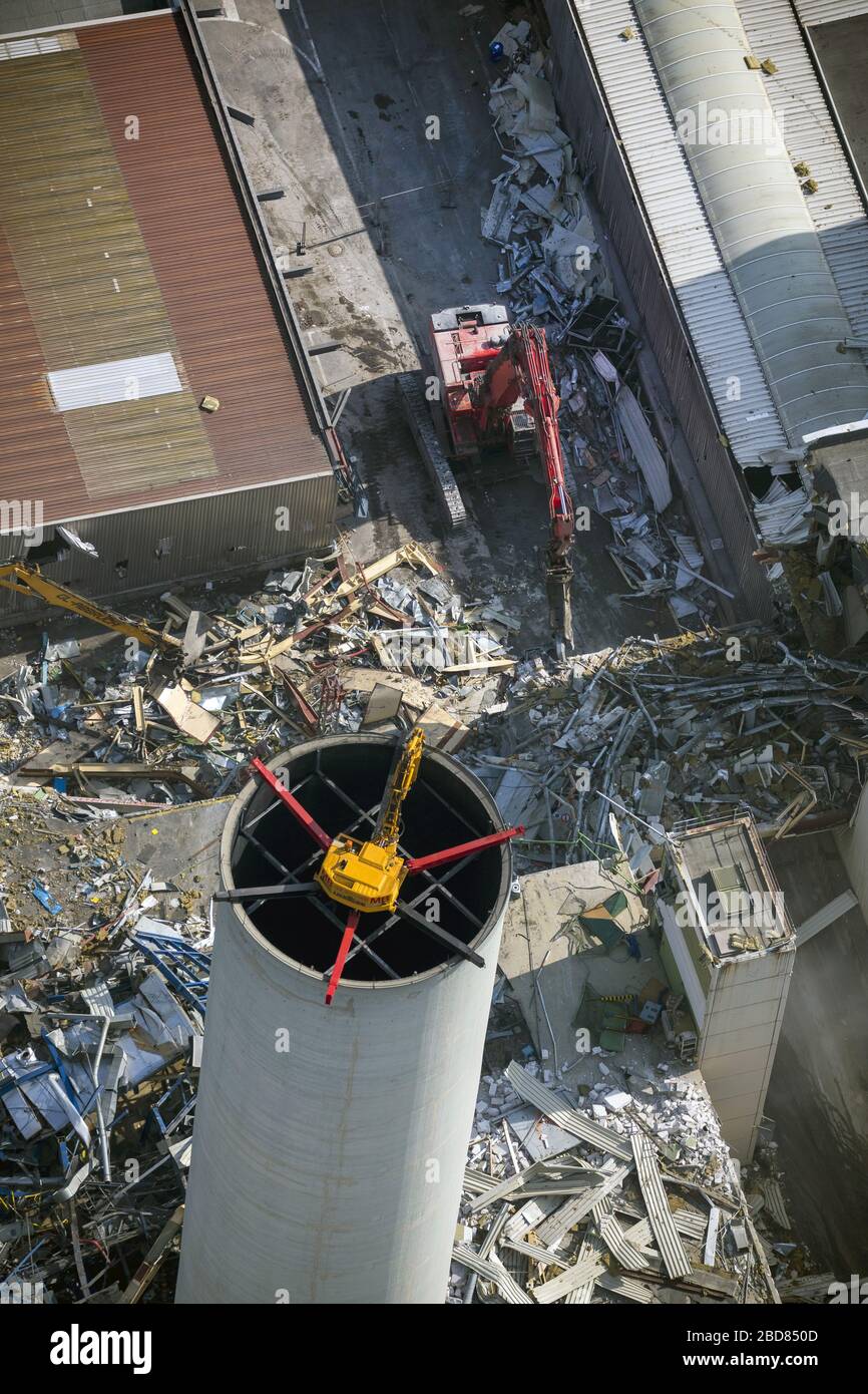 , demolizione dell'ex laboratorio di verniciatura presso lo stabilimento Opel 1 di Bochum, 24.04.2015, vista aerea, Germania, Renania Settentrionale-Vestfalia, Ruhr Area, Bochum Foto Stock