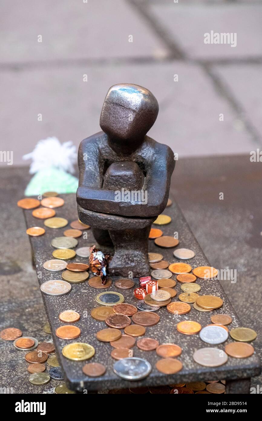 Järnpojke o Iron Boy piccola scultura a Stoccolma, Svezia, Europa Foto Stock