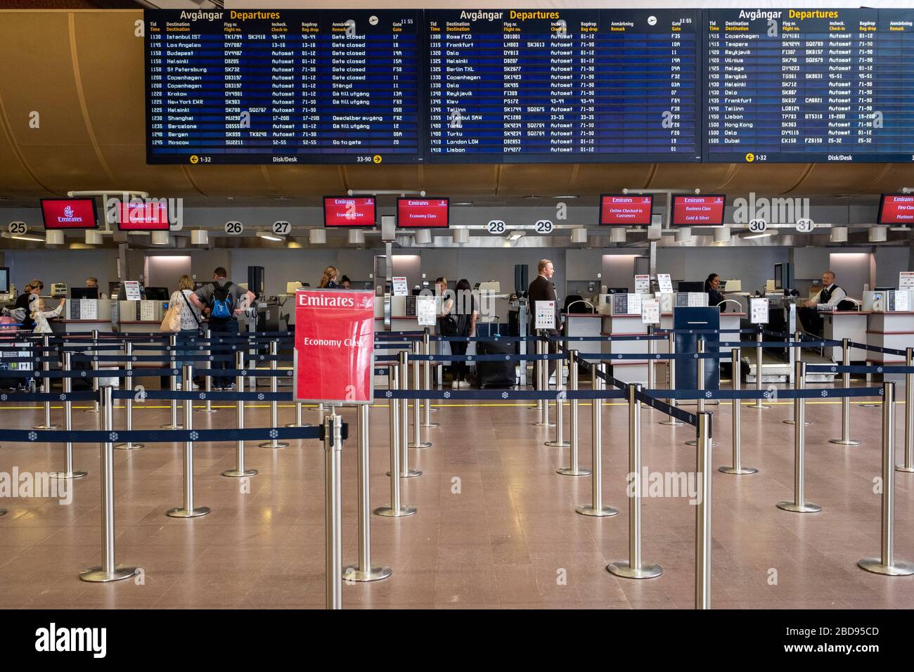 Banchi check-in dell'aeroporto di Stoccolma Arland a Stoccolma, Svezia, Europa Foto Stock