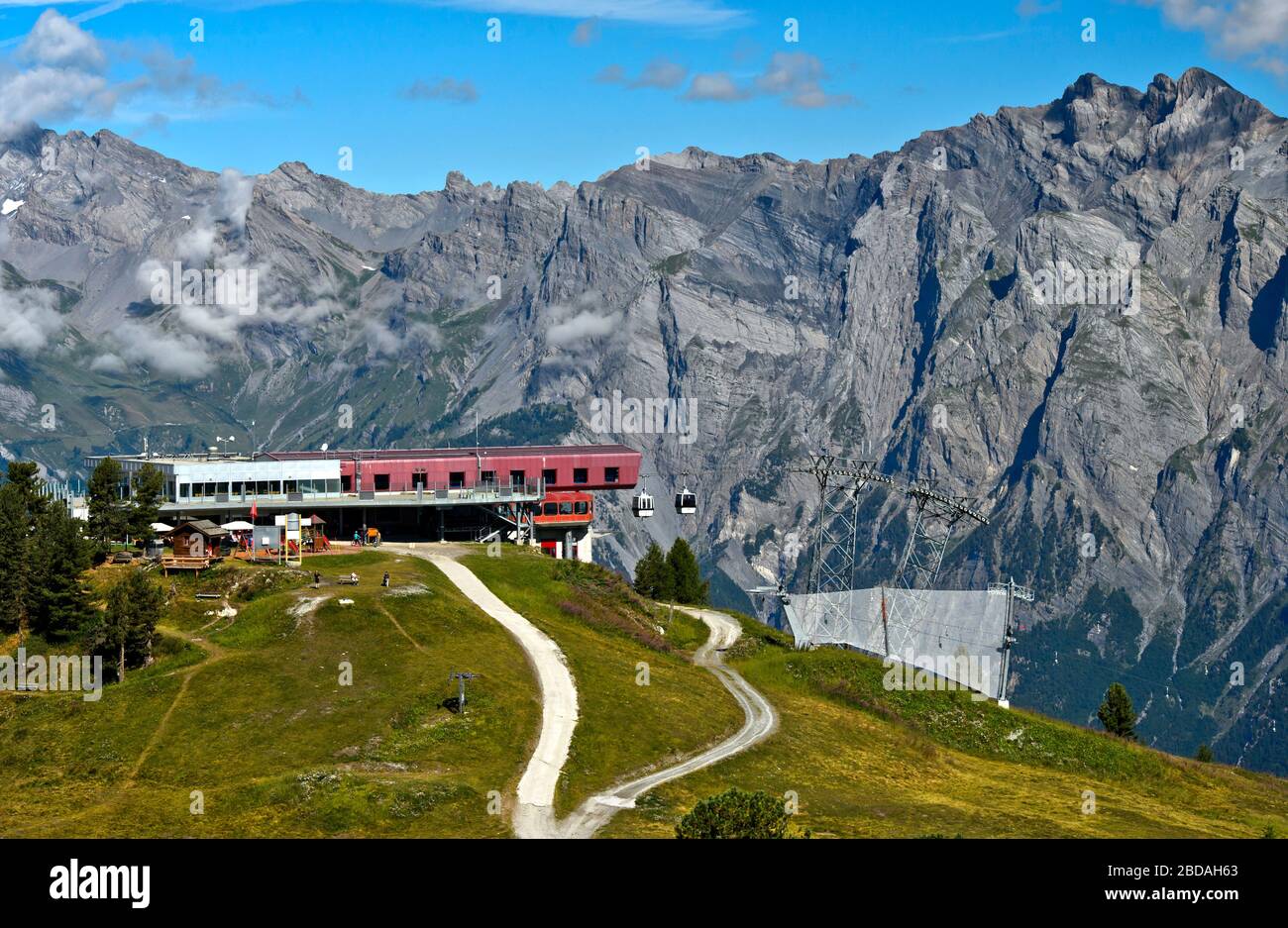 Area escursionistica Haute-Nendaz, stazione superiore della funivia di Tracouet, Nendaz, Vallese, Svizzera Foto Stock