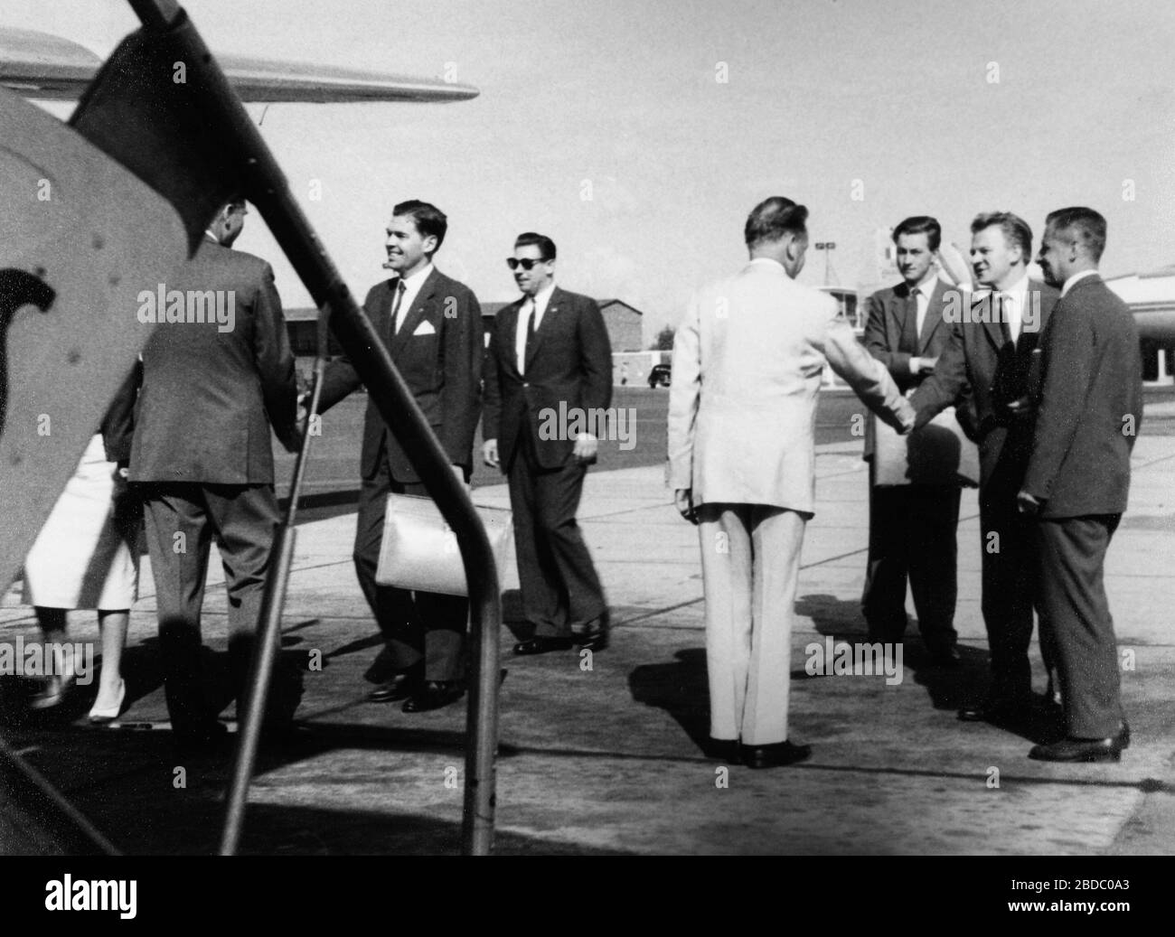'AS Convair CV-440 Metropolitan Hans Viking OY-KPA a terra. Visita del sig. Hammarsköljd´s a Nairobi; 12 gennaio 1960; http://images.flysas.com; SAS Scandinavian Airlines; ' Foto Stock