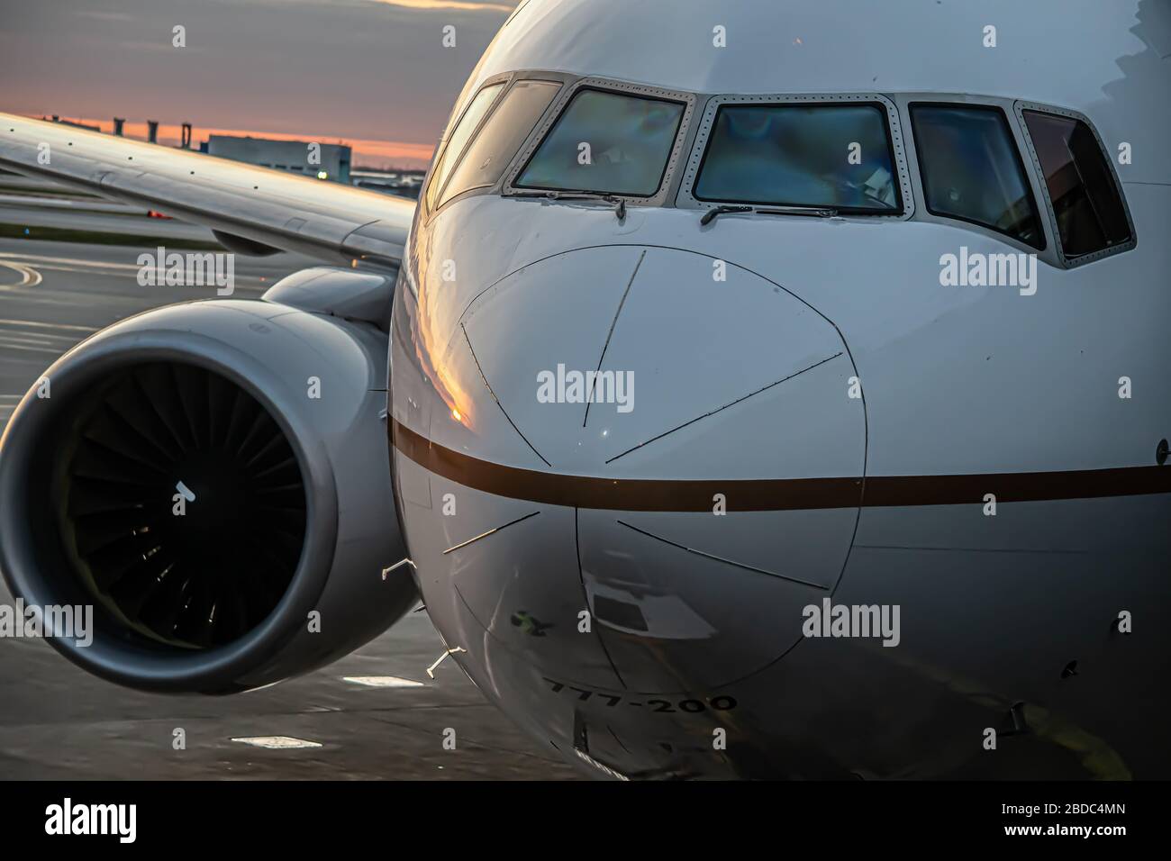 United Airlines Boeing 777-200 N796UA all'aeroporto o'Hare di Chicago Foto Stock