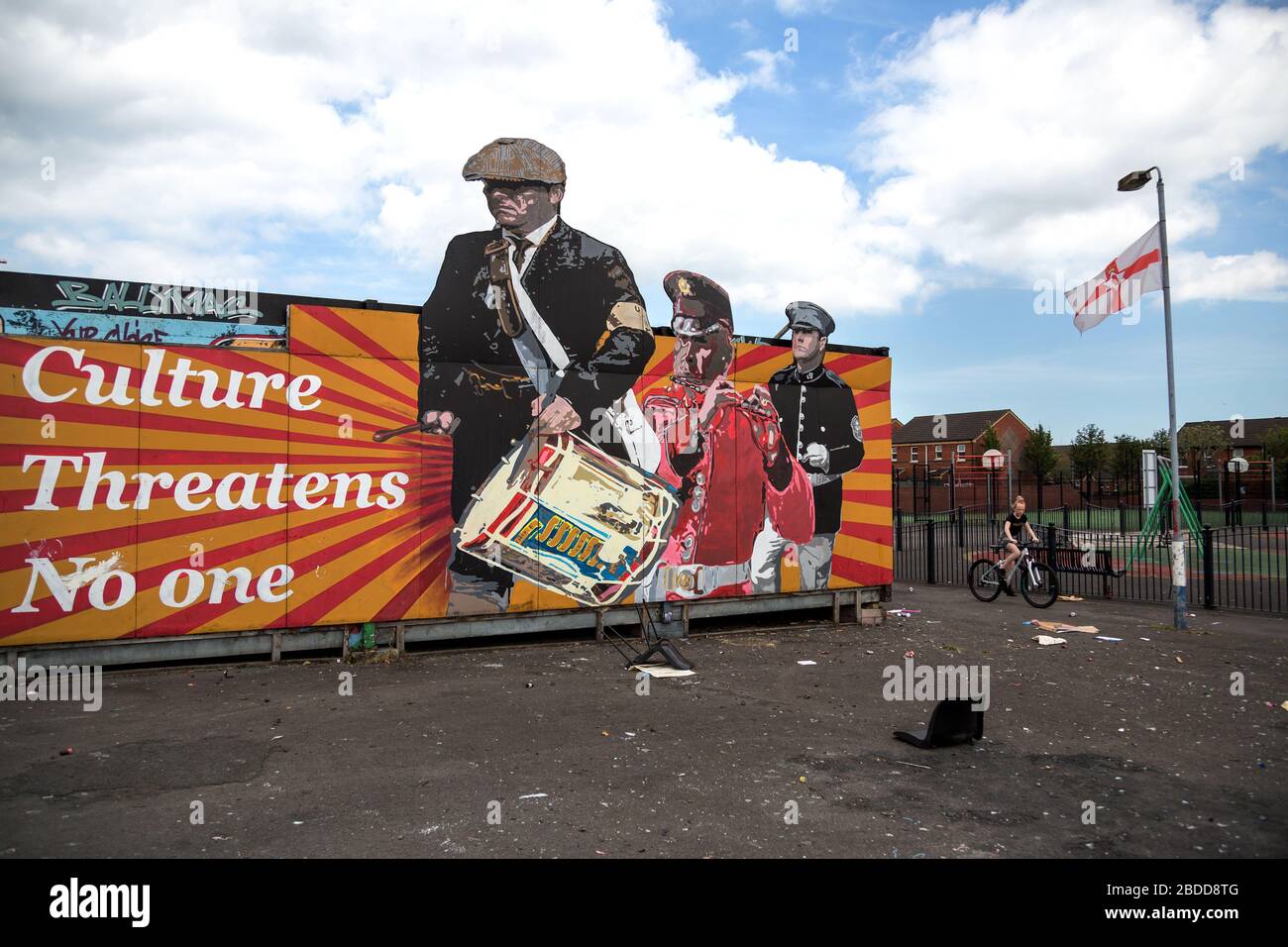 15.07.2019, Belfast, Irlanda del Nord, Gran Bretagna - manifesto protestante di una band di flauto al Dr Pitt Memorial Park a East Belfast. La cultura slogan Foto Stock