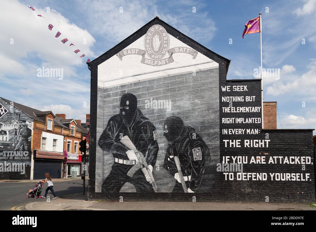 15.07.2019, Belfast, Irlanda del Nord, Gran Bretagna - militante, murale politico dell'UVF, protestante Belfast Est. L'UVF (Ulster Volontarii Force, Foto Stock