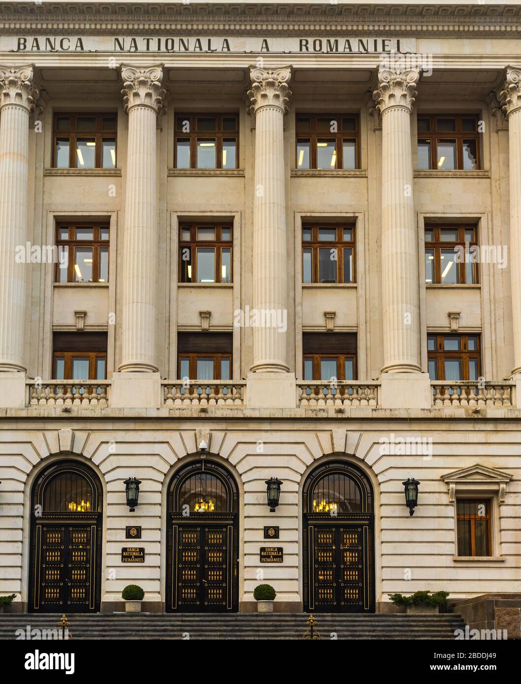 Banca nazionale di Romania (Banca Nationala a Romaniei). BNR è la banca centrale rumena. Sede centrale di BNR a Bucarest, Romania, 2020 Foto Stock