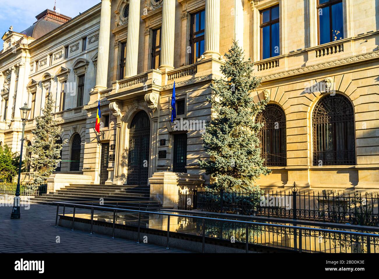 Banca nazionale di Romania (Banca Nationala a Romaniei). BNR è la banca centrale rumena. Sede centrale di BNR a Bucarest, Romania, 2020 Foto Stock