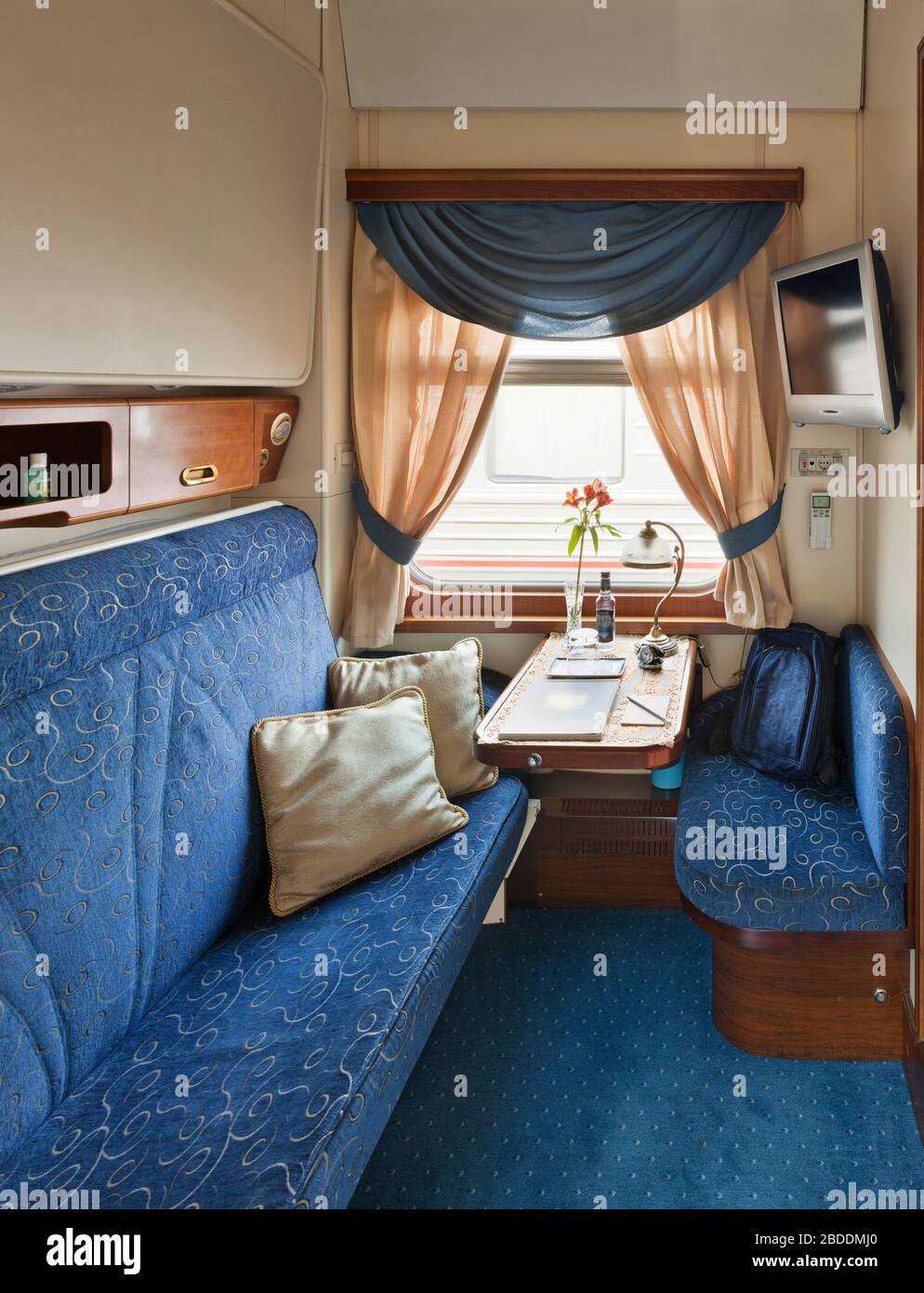 Compartimento in un lussuoso Trans-Siberian Express; compartimento ferroviario; treno a lunga distanza; Sleeping car Foto Stock