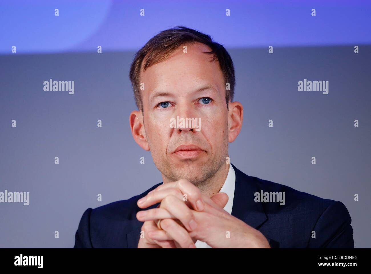 10.03.2020, Duesseldorf, Renania Settentrionale-Vestfalia, Germania - Uniper se Chief Financial Officer Sascha Bibert in occasione della conferenza stampa annuale Foto Stock