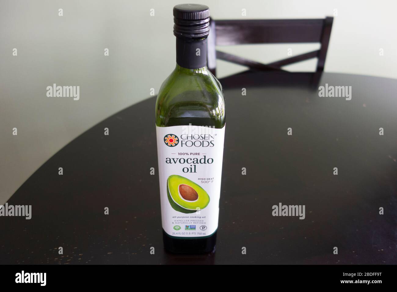 Alimenti scelti Avocado olio puro al 100 per cento Foto Stock