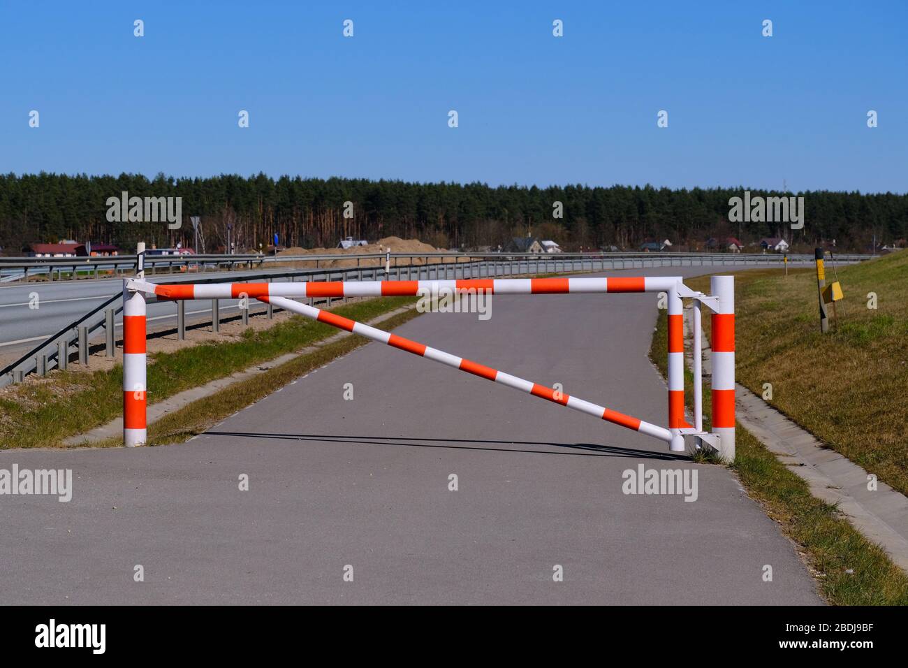 barriera stradale, blocco stradale, strada chiusa Foto Stock