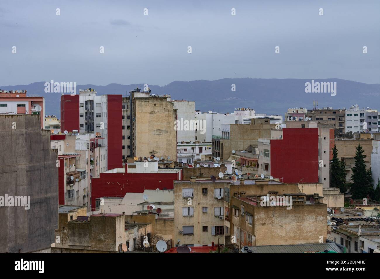 Meknes Morocco Building e Skyscraper Scene Foto Stock