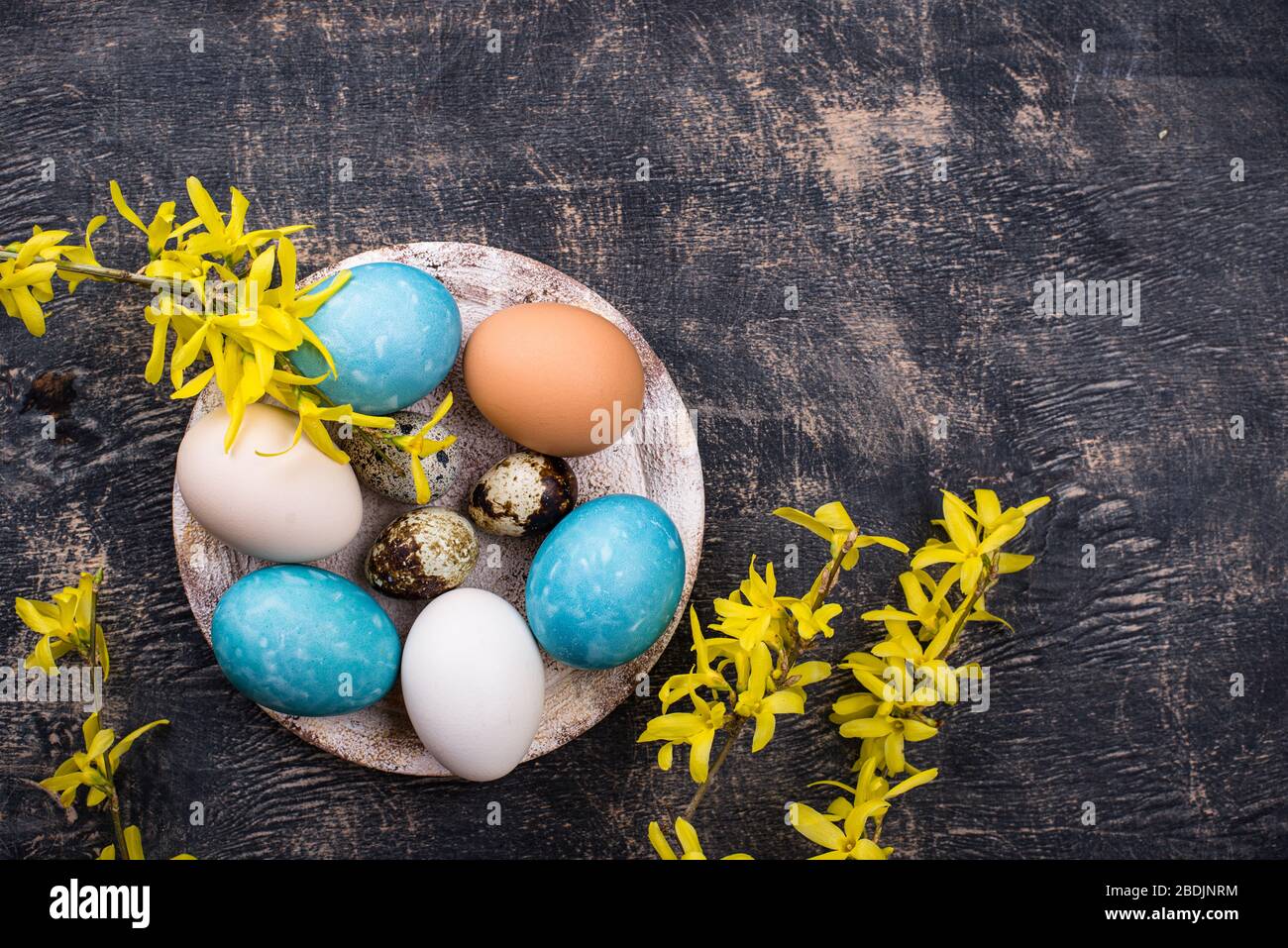 Uova di Pasqua di colore blu Foto Stock