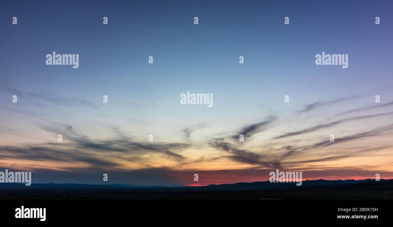 Colori del cielo al tramonto. Foto Stock