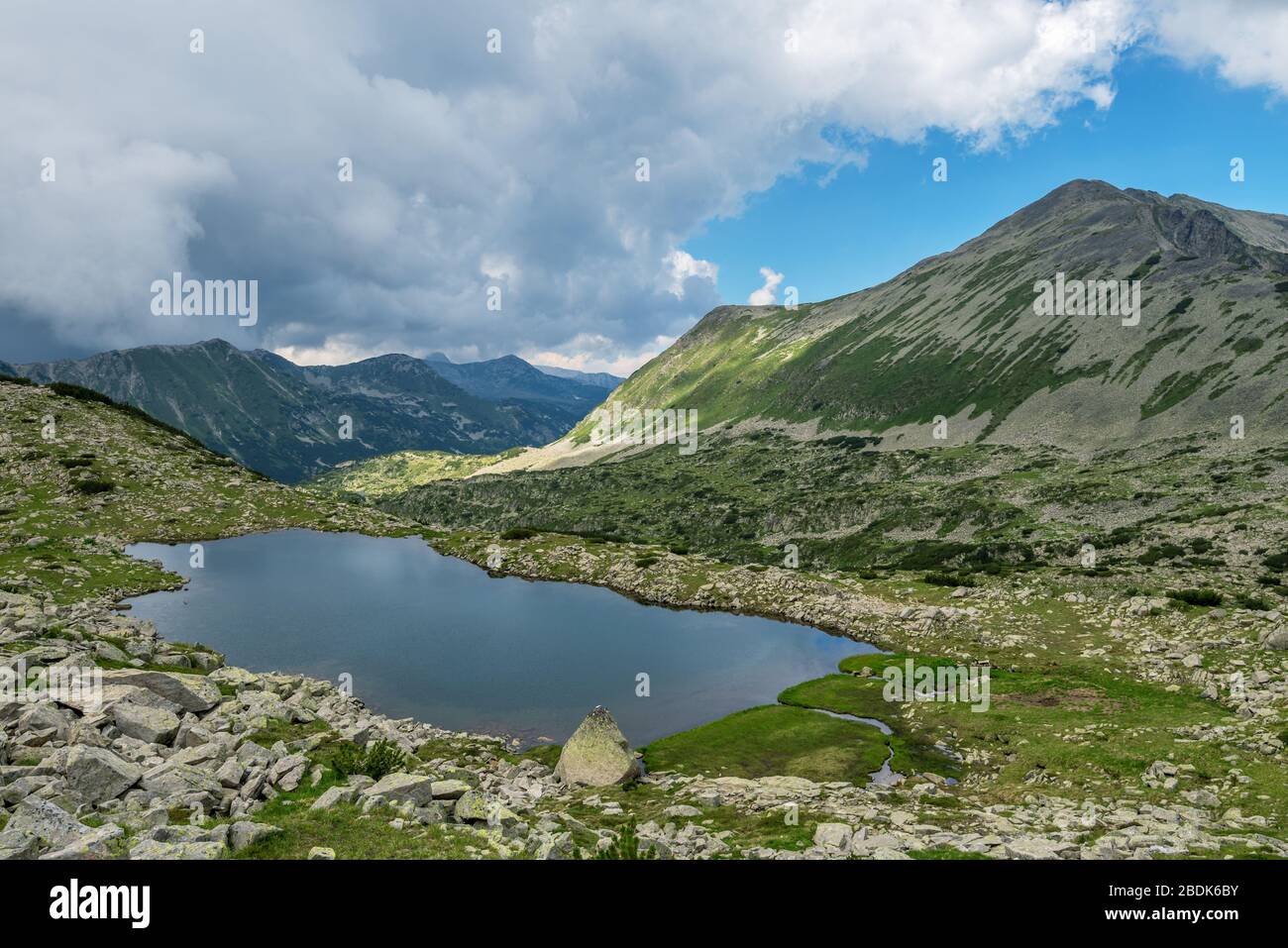 Incredibile paesaggio di montagna Pirin, Bulgaria. Foto Stock