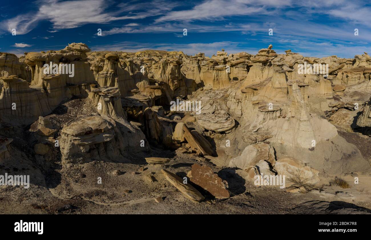 Centinaia di Hoodoos nel deserto remoto del New Mexico Foto Stock
